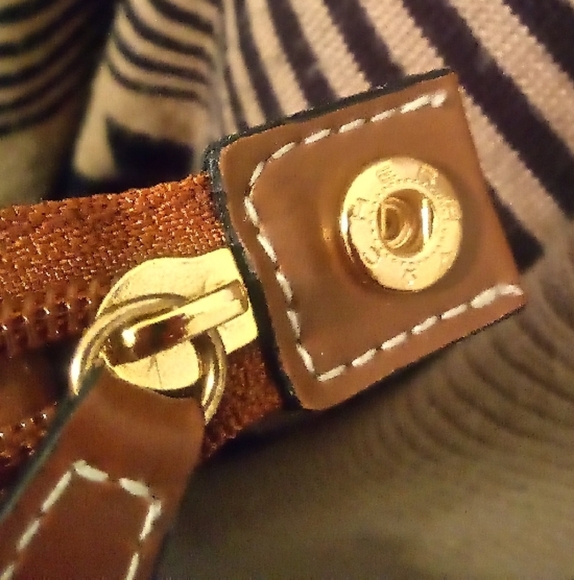 Etienne Aigner - Picture 8 of 12